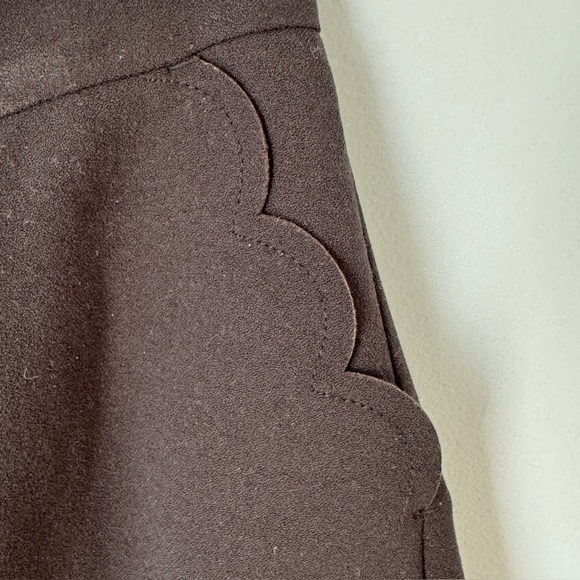 Banana Republic Black Scalloped Mini Skirt Size 8 - Picture 7 of 11